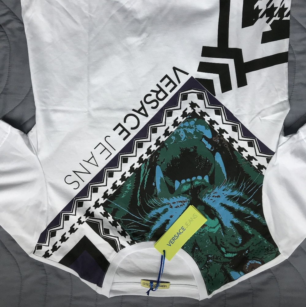 Versace tshirt